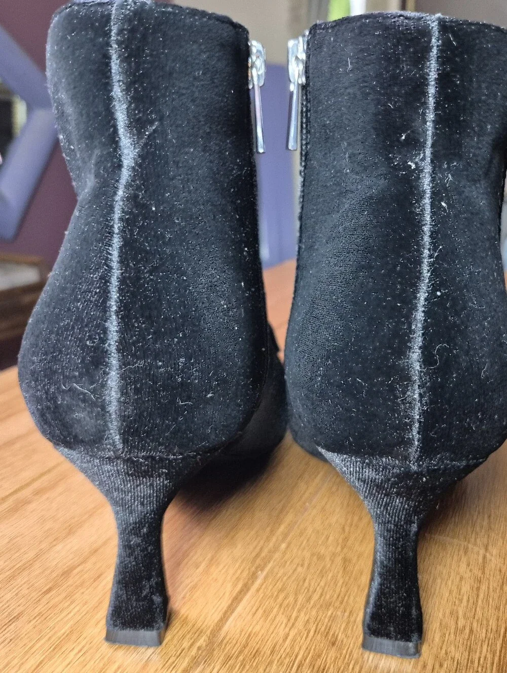 Comfort est 1946 Kitten Heel Velvet Booties With Rhinestone Bow - Size 9